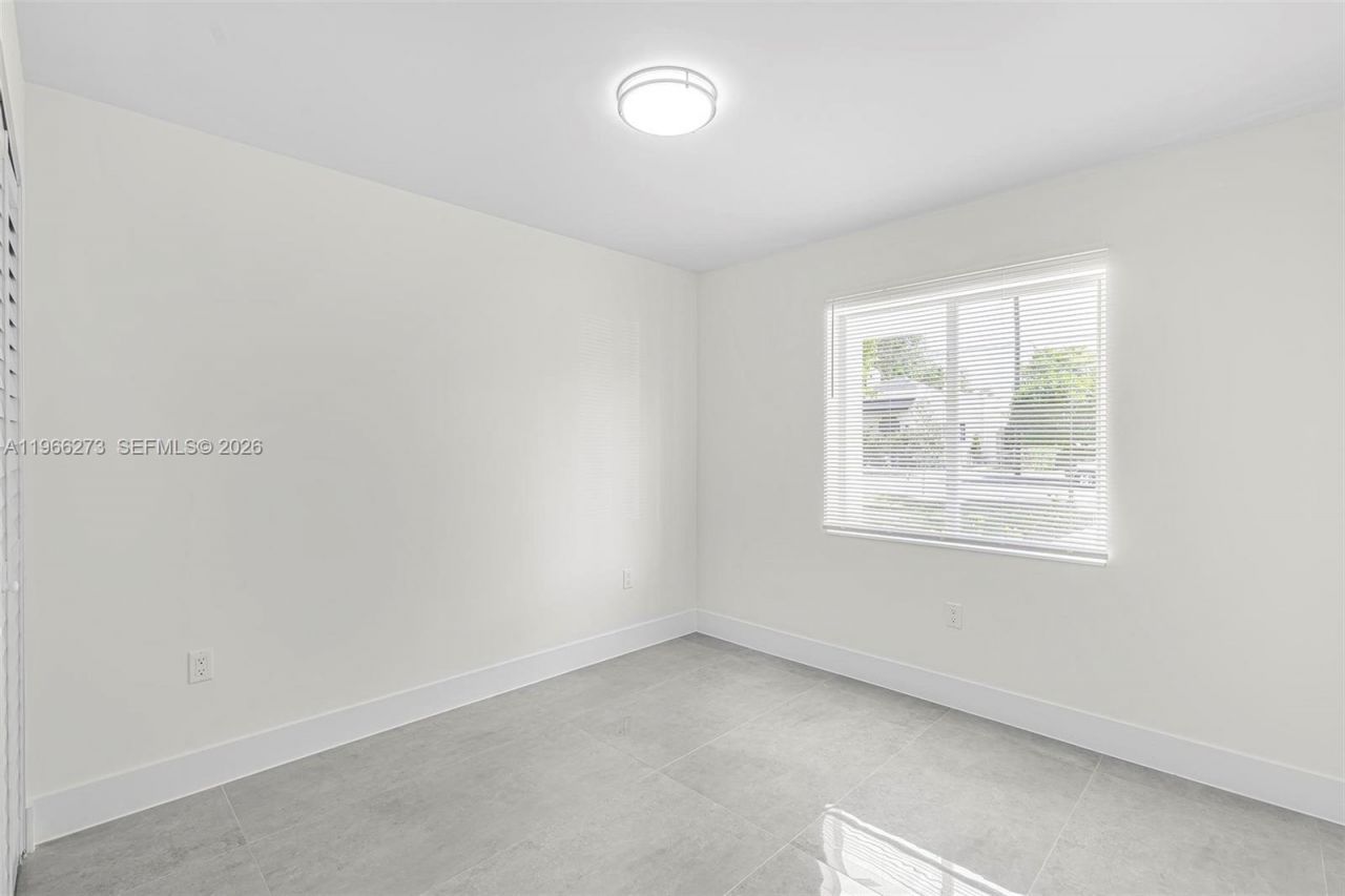 933 NW 50th St , Miami, FL 33127 Photo