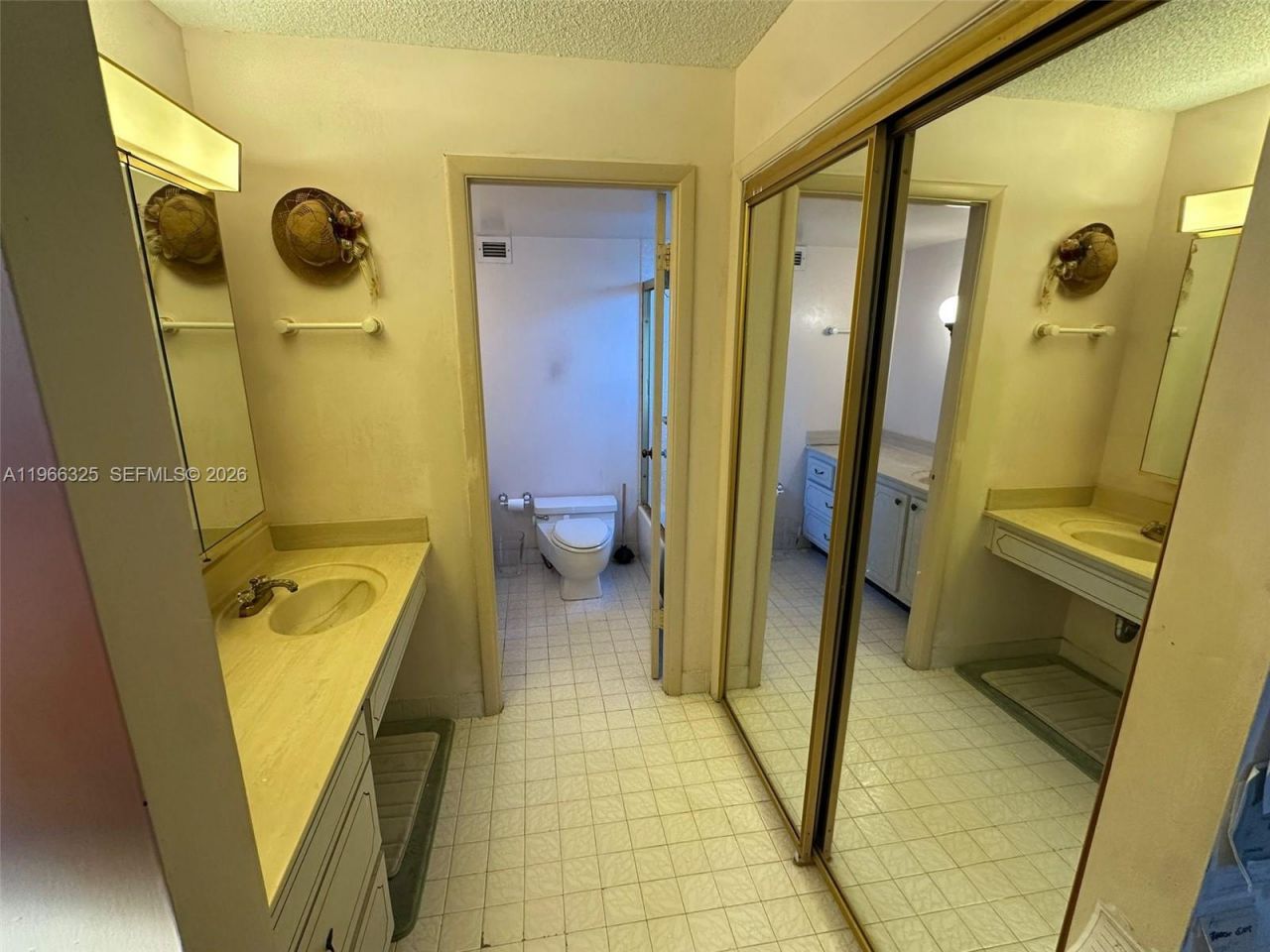 6039 Collins Ave, Unit 1517, Miami Beach, FL 33140 Photo