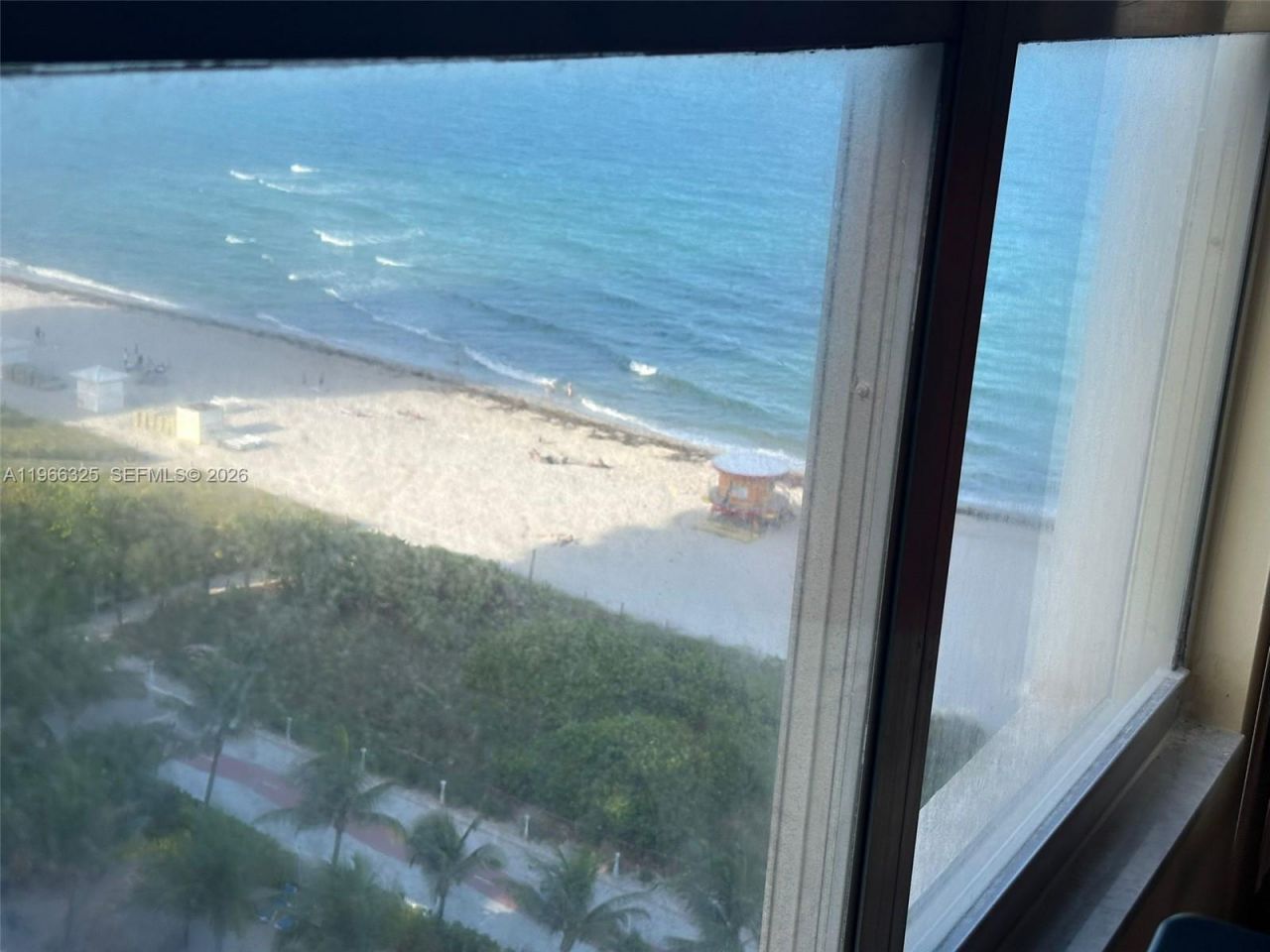 6039 Collins Ave , Unit 1517, Miami Beach, FL 33140 Photo