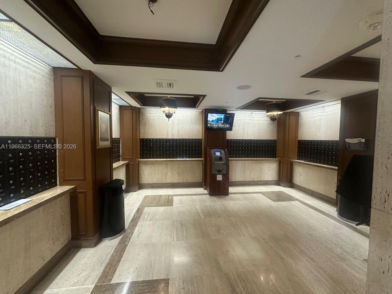 6039 Collins Ave , Unit 1517, Miami Beach, FL 33140 Photo