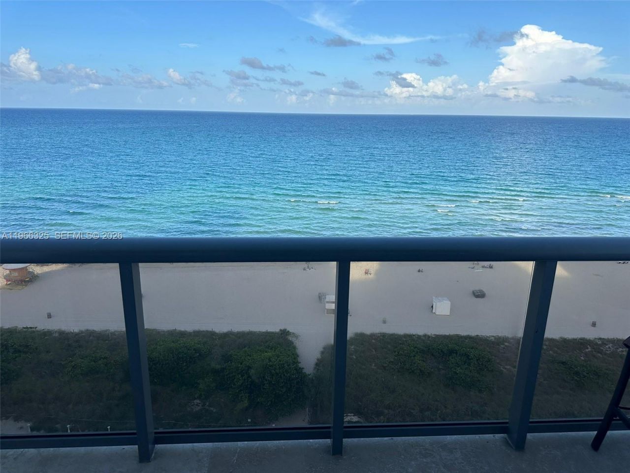 6039 Collins Ave, Unit 1517, Miami Beach, FL 33140 Photo