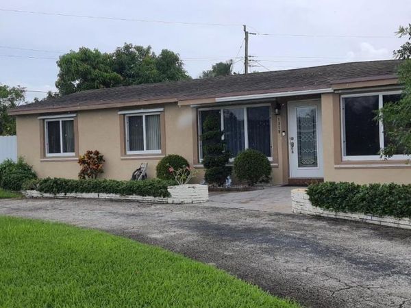 1318 SW 49th Ter , Fort Lauderdale, FL 33317