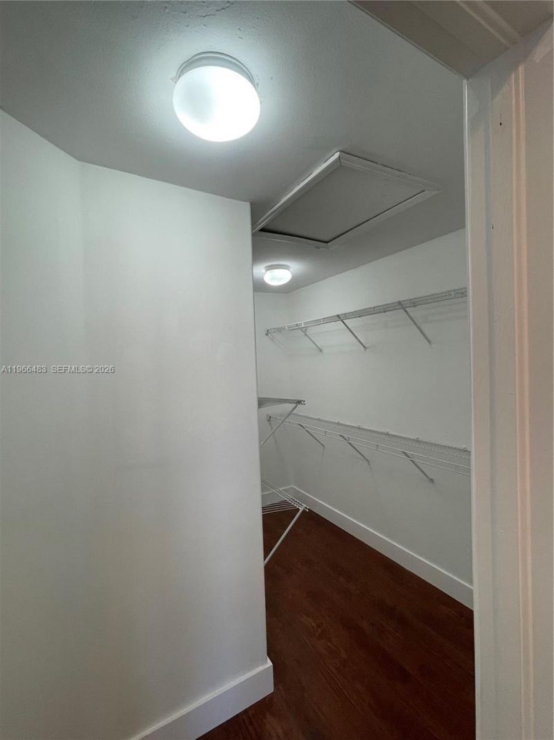 703 NE 195th St , Unit 703, Miami, FL 33179 Photo