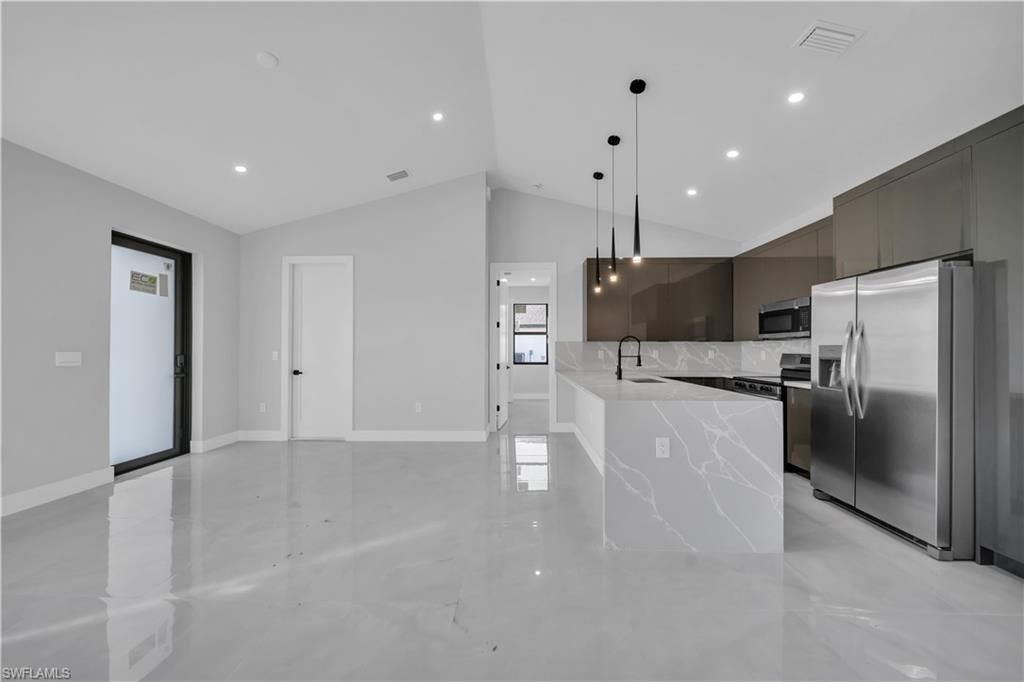 1120 NW 20th Pl, Cape Coral, FL 33993 Photo