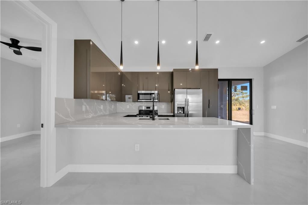 1120 NW 20th Pl, Cape Coral, FL 33993 Photo