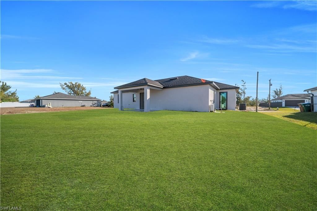 1120 NW 20th Pl, Cape Coral, FL 33993 Photo