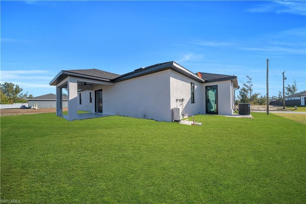 1120 NW 20th Pl, Cape Coral, FL 33993 Photo