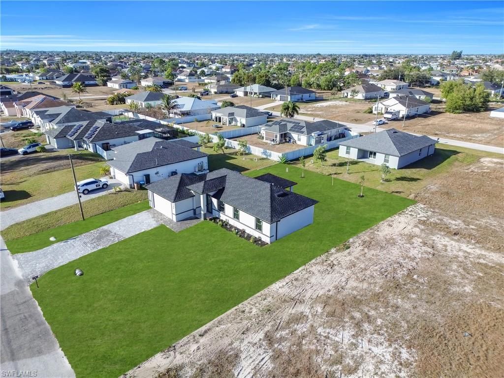 1120 NW 20th Pl, Cape Coral, FL 33993 Photo