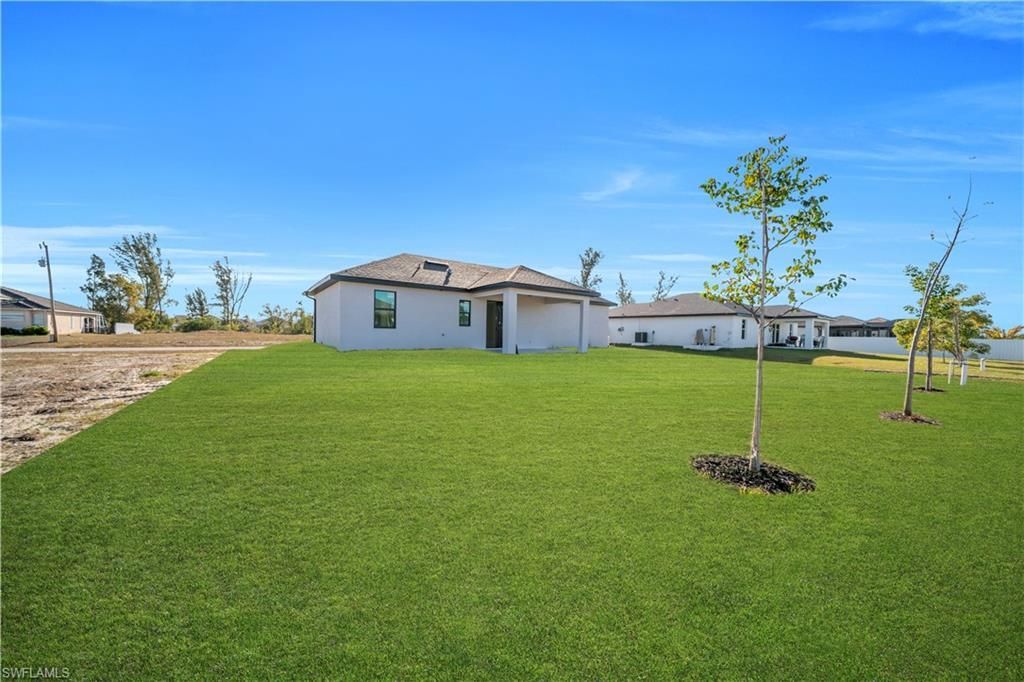 1120 NW 20th Pl, Cape Coral, FL 33993 Photo