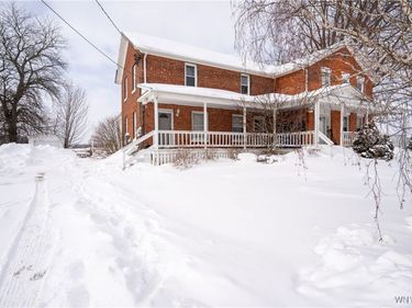 6040 Aiken Road, Lockport, NY 14094