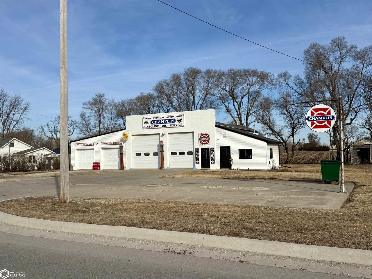 1004 E Lincoln Way, Jefferson, IA 50129 Main Photo