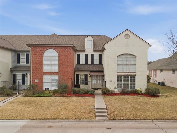 1870 Lake Street, Lake Charles, LA 70601