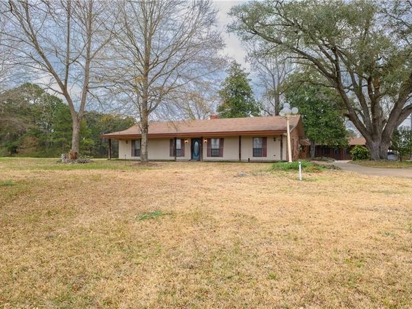 135 BIG LAKE Road, Pineville, LA 71360