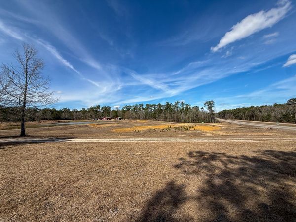25.7 AC Highway 49 South, Hattiesburg, MS 39401
