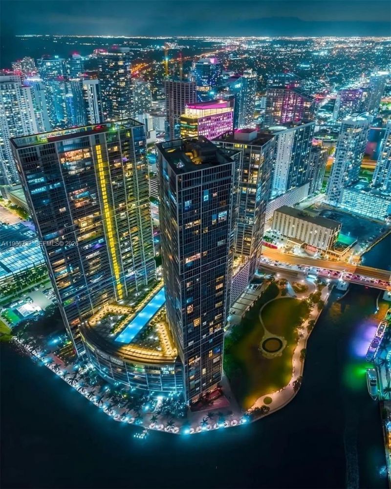 475 Brickell Ave, Unit 1715, Miami, FL 33131 Photo