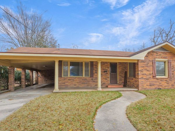 711 Maumus Street , New Iberia, LA 70560