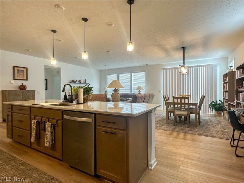 8139 Brookview Lane, Mentor, OH 44060 Photo 4