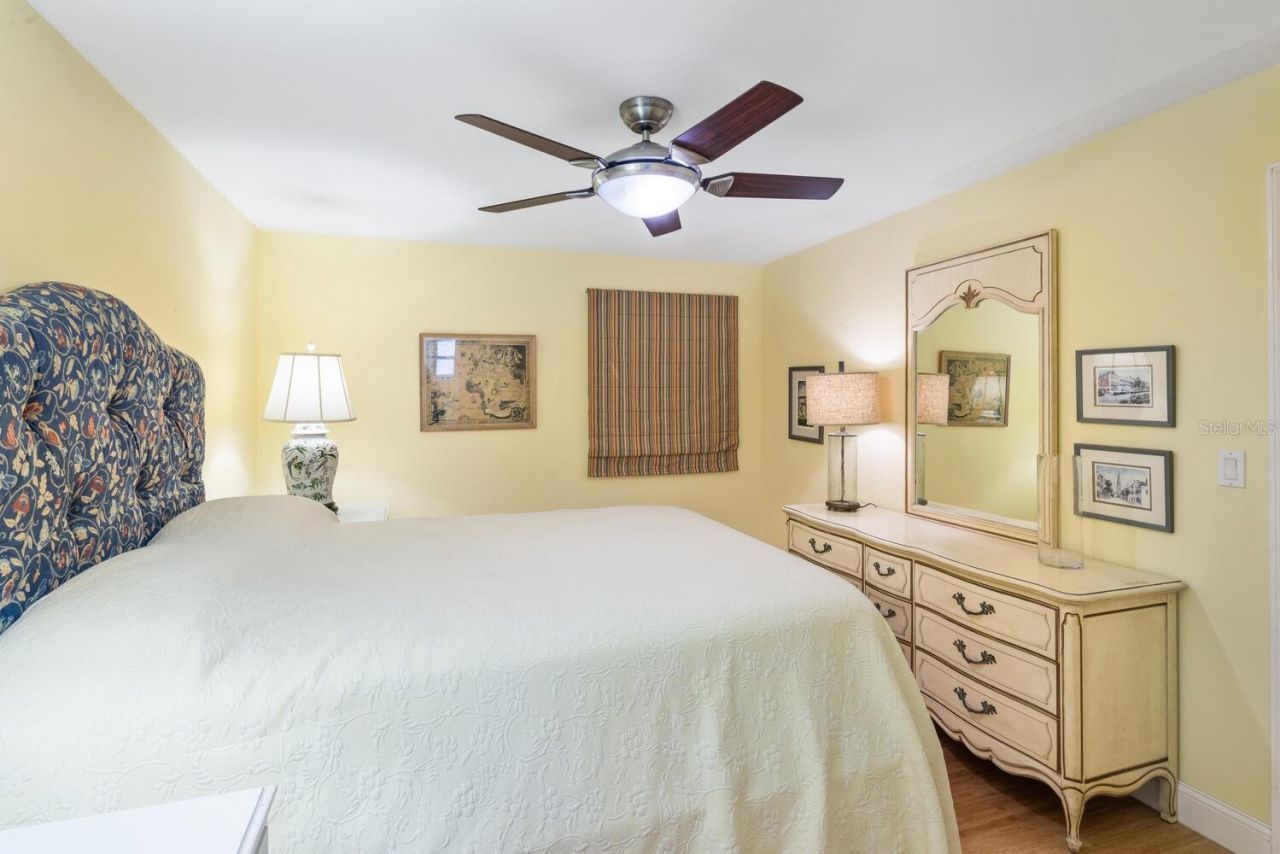 5200 Brittany Drive S, Unit 602, Saint Petersburg, FL 33715 Photo