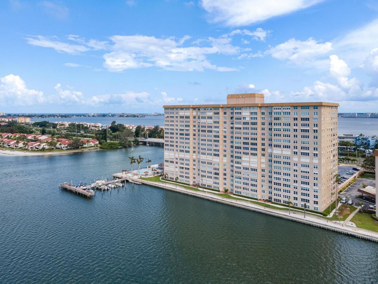 5200 Brittany Drive S, Unit 602, Saint Petersburg, FL 33715 Photo