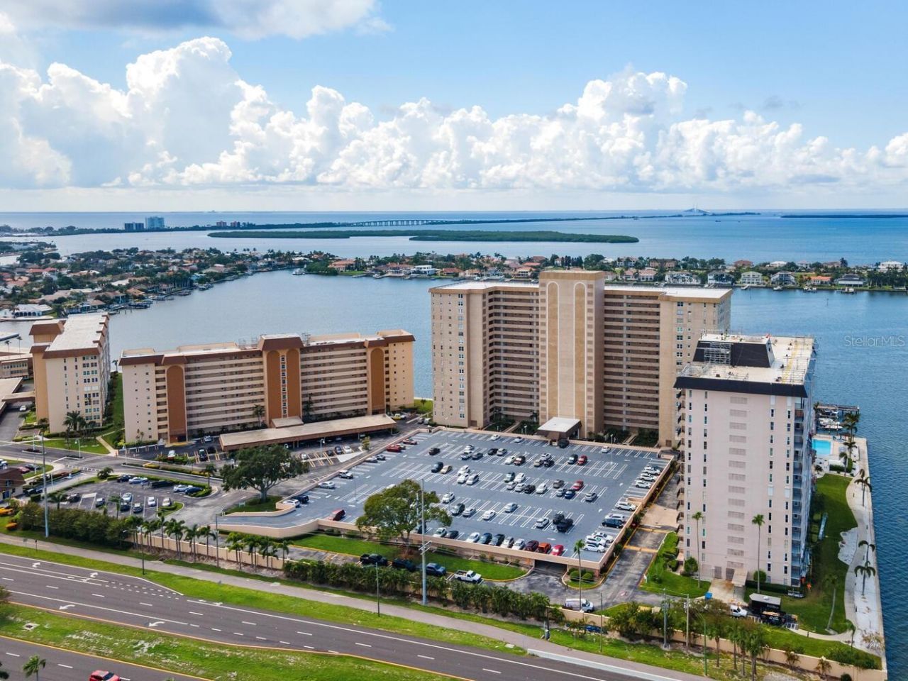 5200 Brittany Drive S, Unit 602, Saint Petersburg, FL 33715 Photo