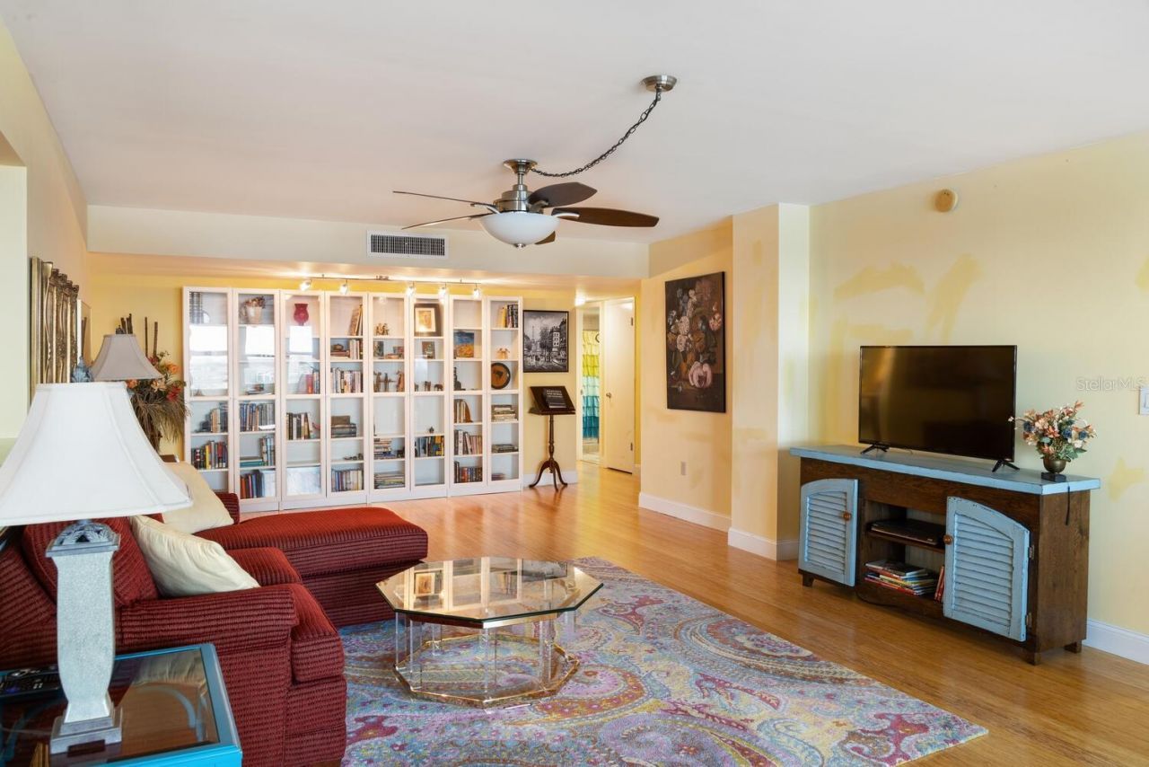 5200 Brittany Drive S, Unit 602, Saint Petersburg, FL 33715 Photo