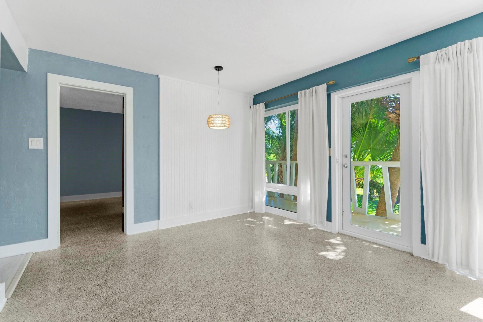 2755 NE 28th Ave, Unit C2, Lighthouse Point, FL 33064 Photo