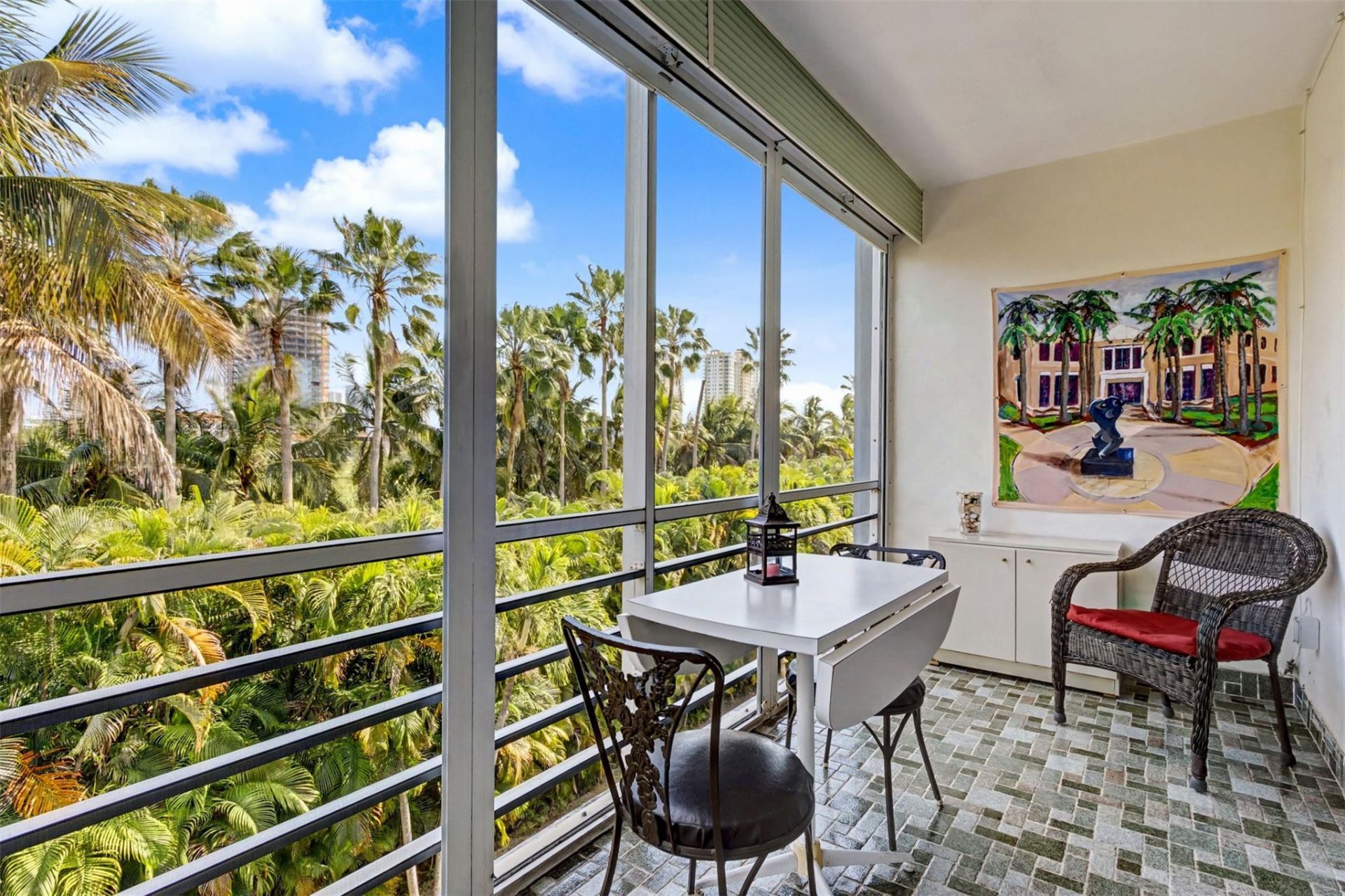 500 NE 14th Avenue, Unit 405, Hallandale Beach, FL 33009 Photo