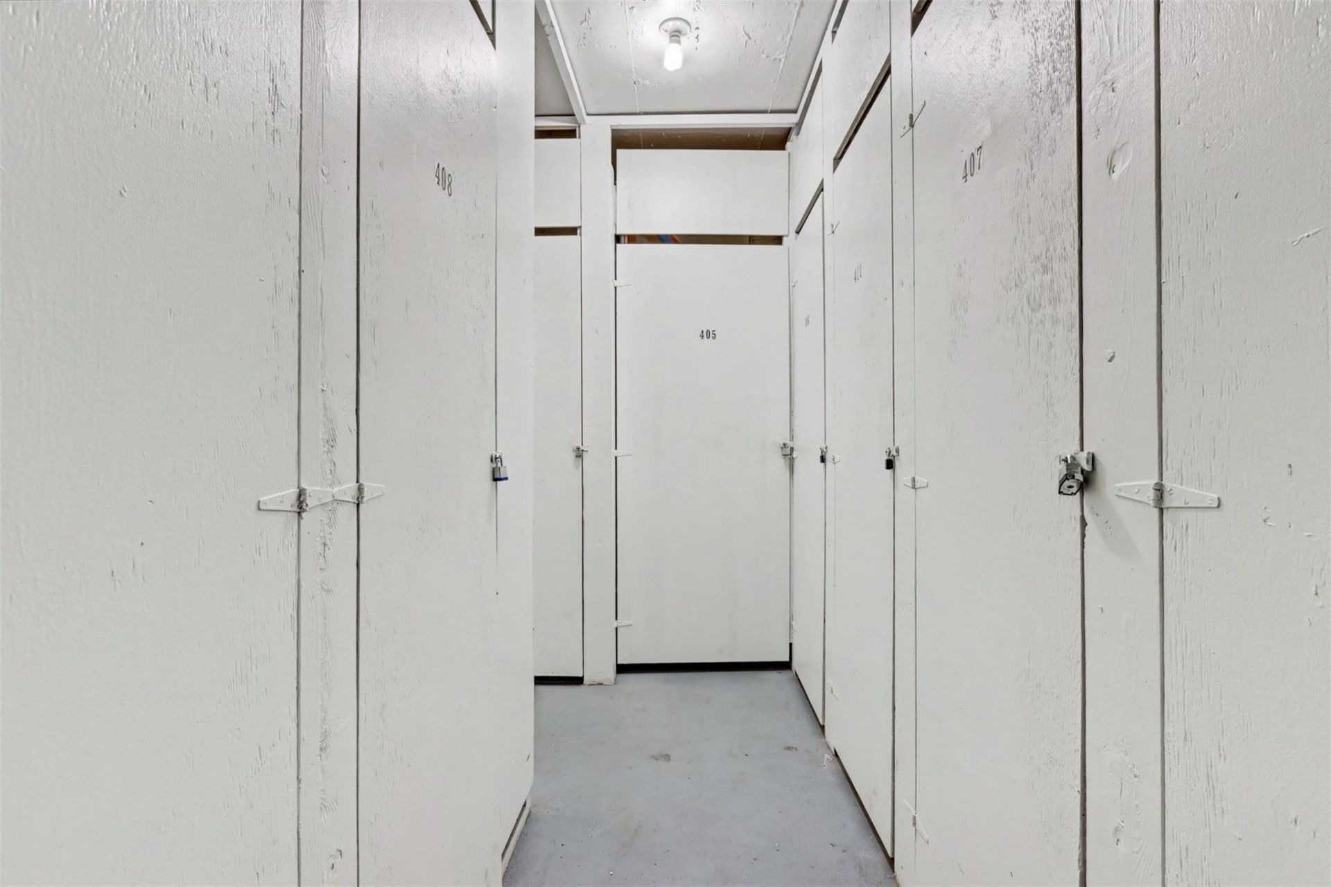 500 NE 14th Avenue, Unit 405, Hallandale Beach, FL 33009 Photo