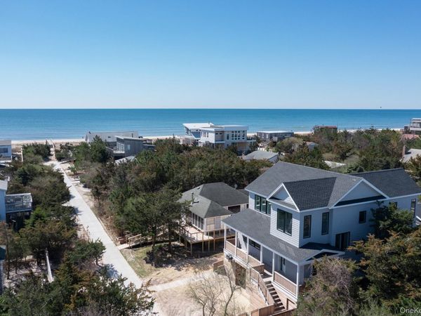 44 Island Walk, Lonelyville, NY 11706