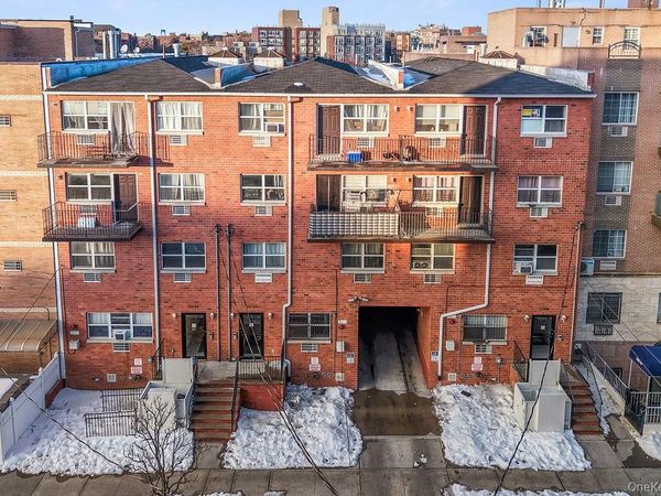 13907 34th Avenue, Flushing, NY 11354