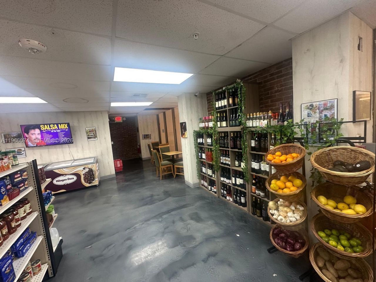 6039 Collins Ave, Unit 1625, Miami Beach, FL 33140 Photo