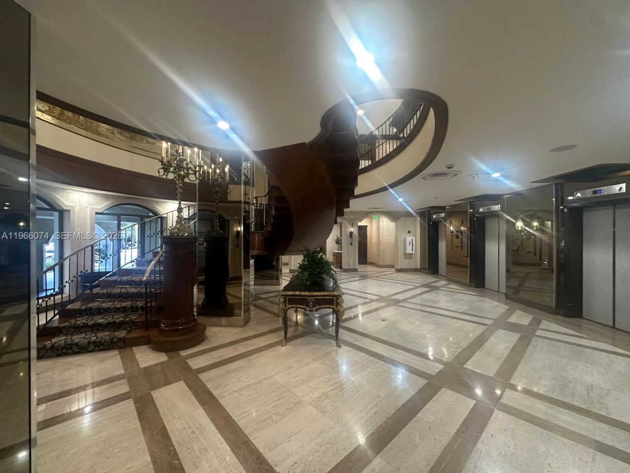 6039 Collins Ave, Unit 1625, Miami Beach, FL 33140 Photo