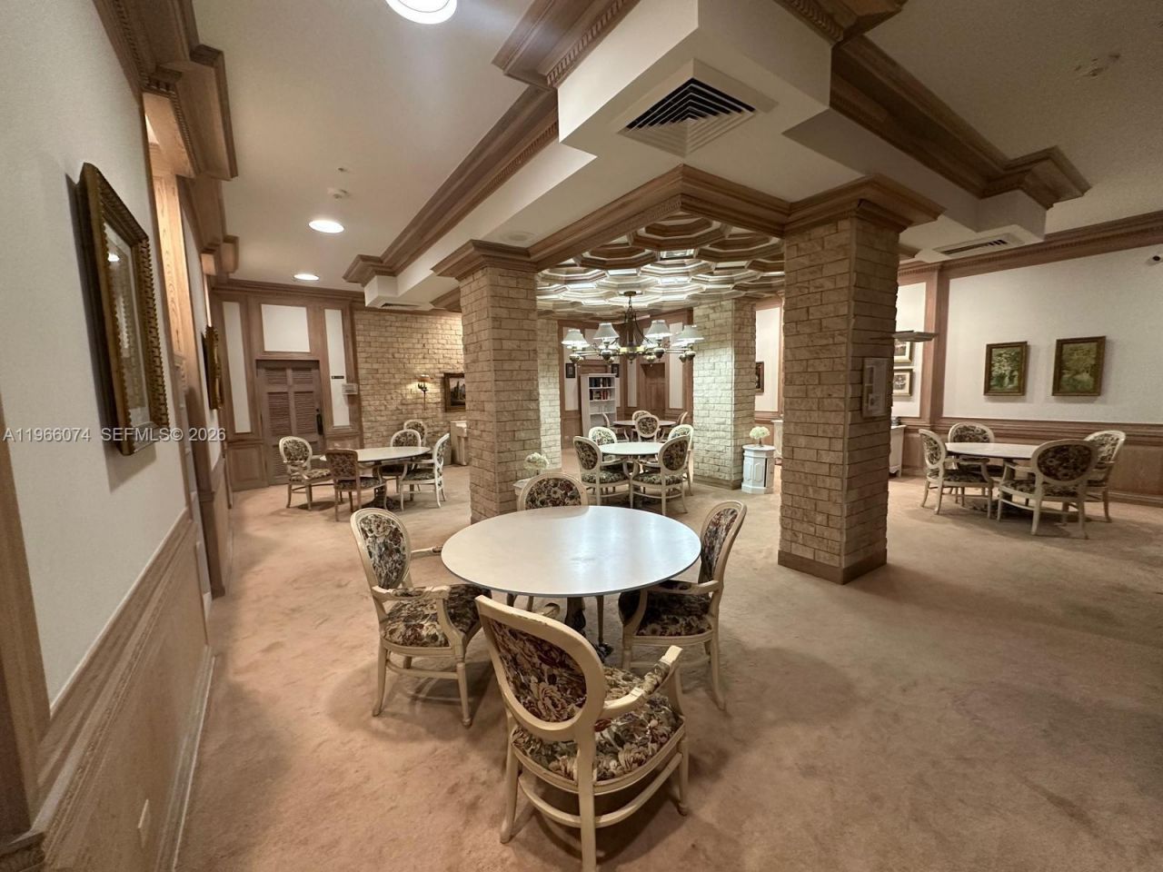 6039 Collins Ave, Unit 1625, Miami Beach, FL 33140 Photo