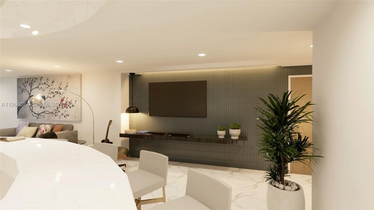 6039 Collins Ave, Unit 1625, Miami Beach, FL 33140 Photo