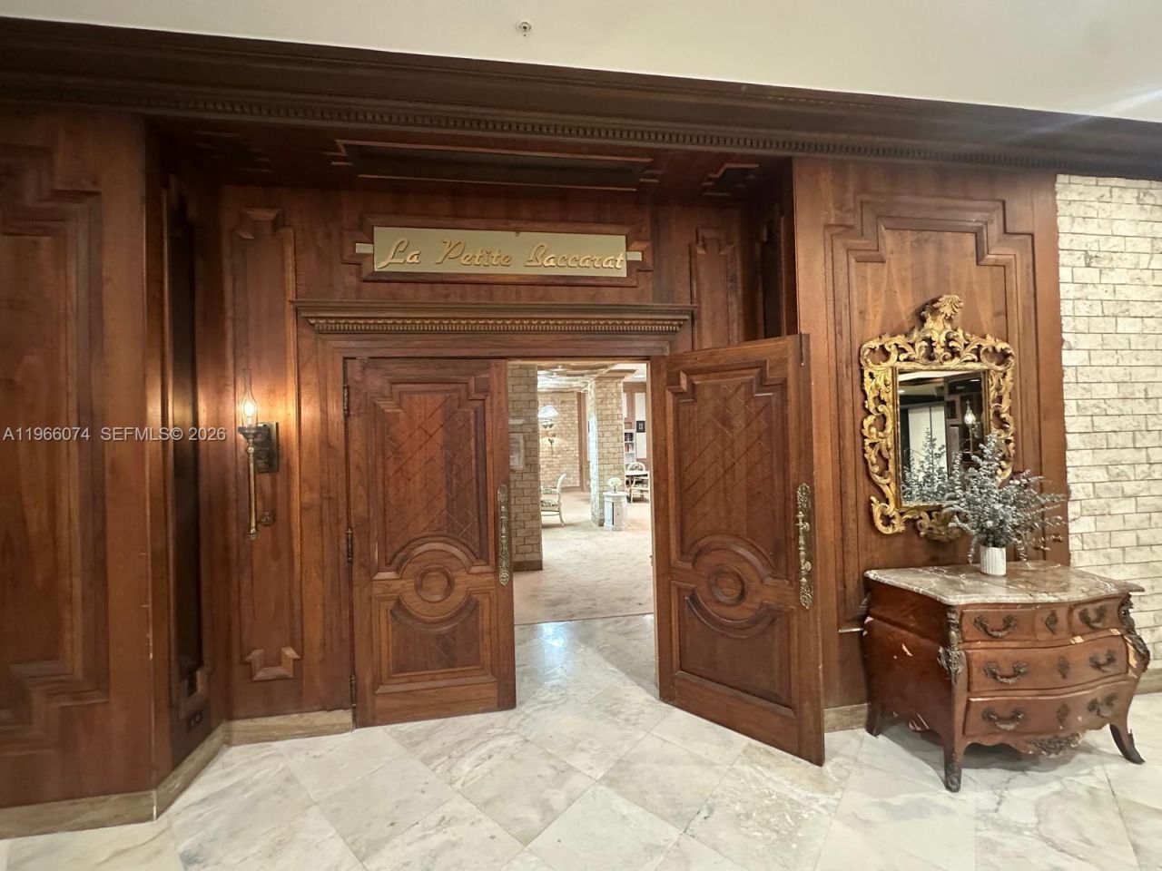 6039 Collins Ave, Unit 1625, Miami Beach, FL 33140 Photo