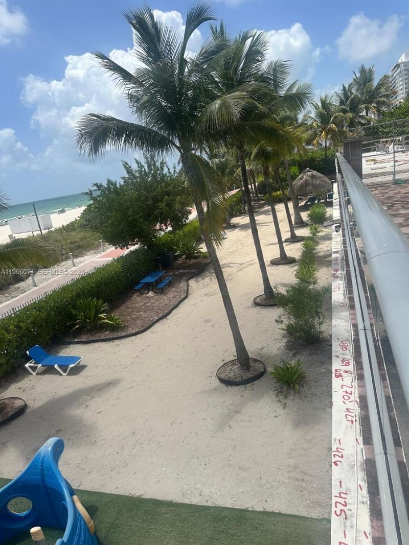 6039 Collins Ave, Unit 1625, Miami Beach, FL 33140 Photo