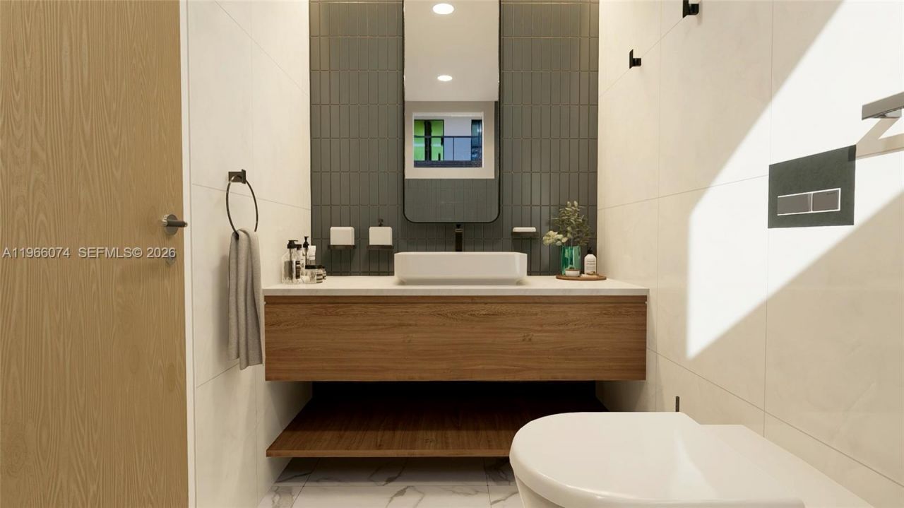 6039 Collins Ave, Unit 1625, Miami Beach, FL 33140 Photo