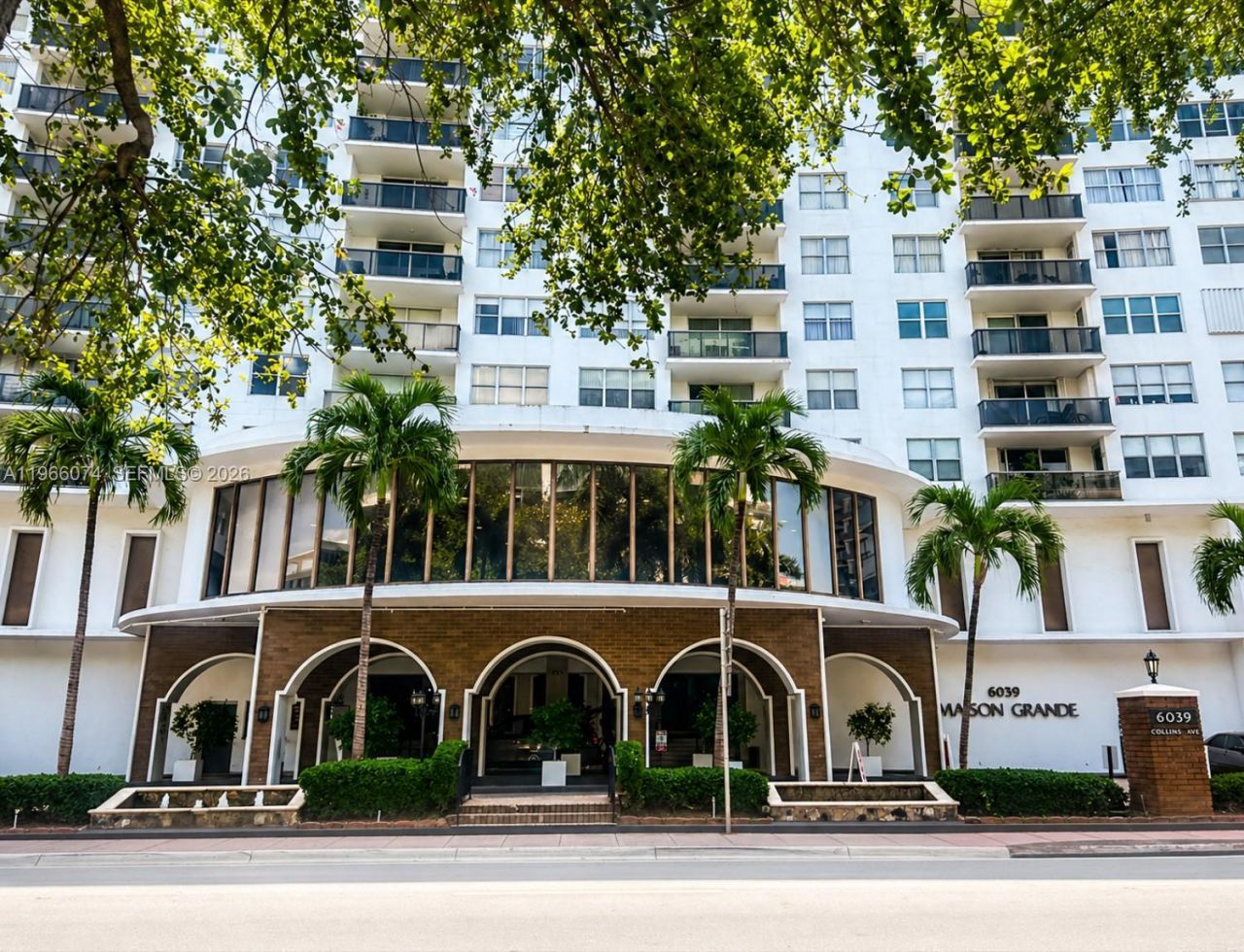 6039 Collins Ave, Unit 1625, Miami Beach, FL 33140 Photo