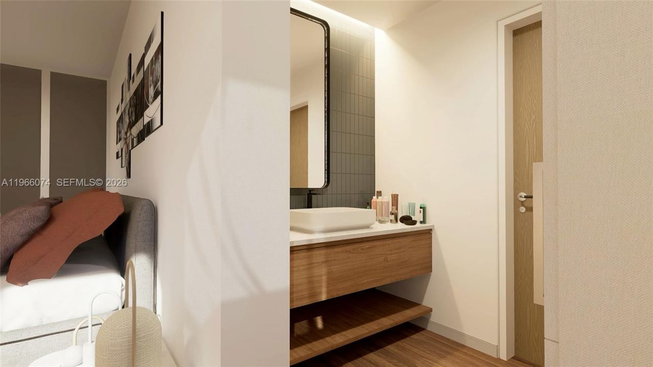 6039 Collins Ave, Unit 1625, Miami Beach, FL 33140 Photo