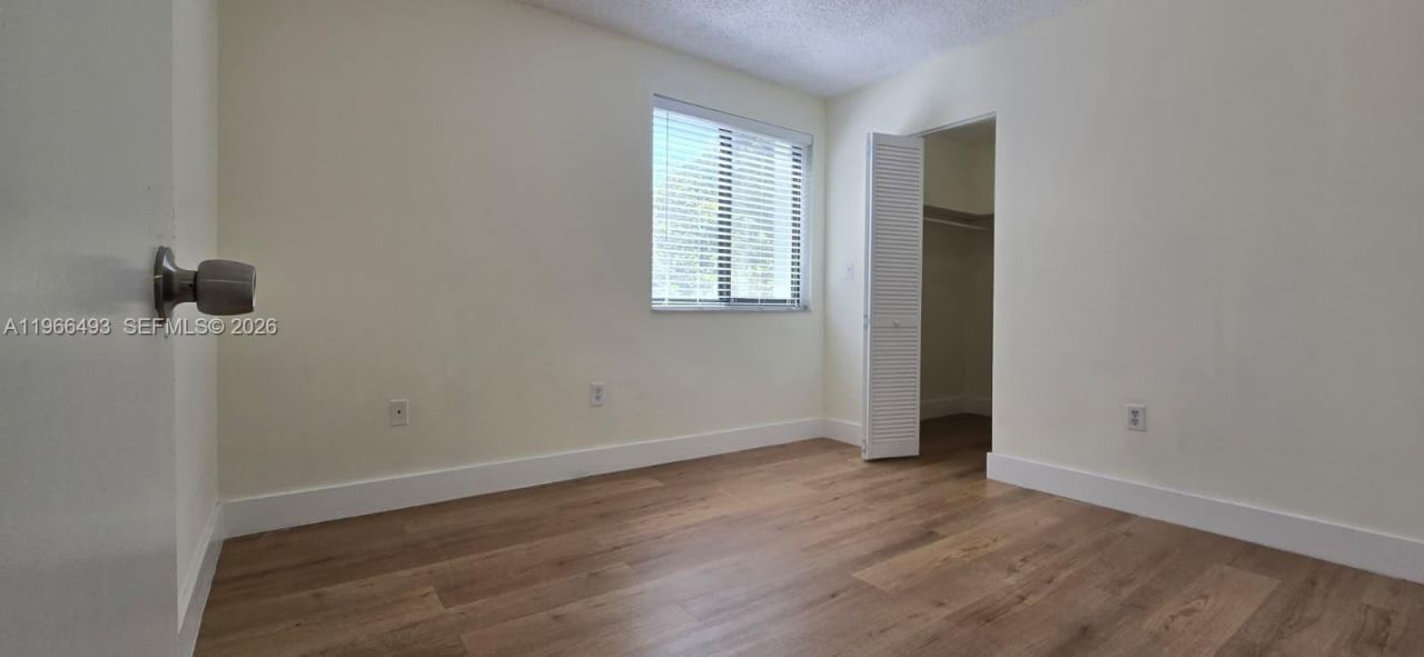 10221 Fontainebleau Blvd, Unit 203, Miami, FL 33172 Photo