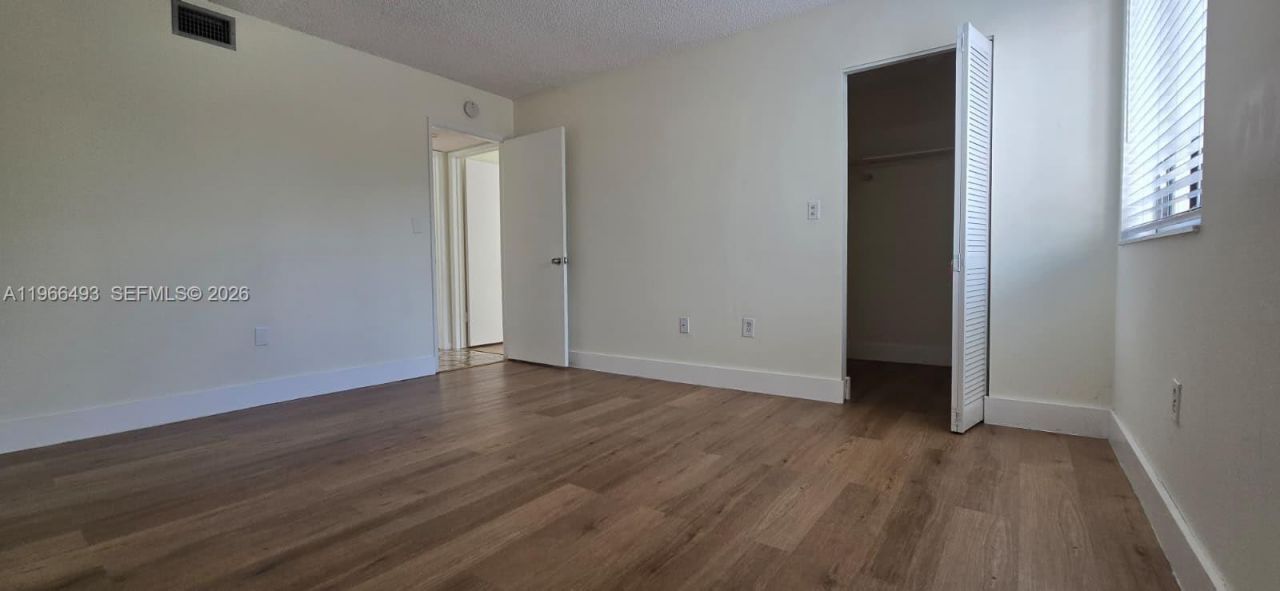 10221 Fontainebleau Blvd, Unit 203, Miami, FL 33172 Photo