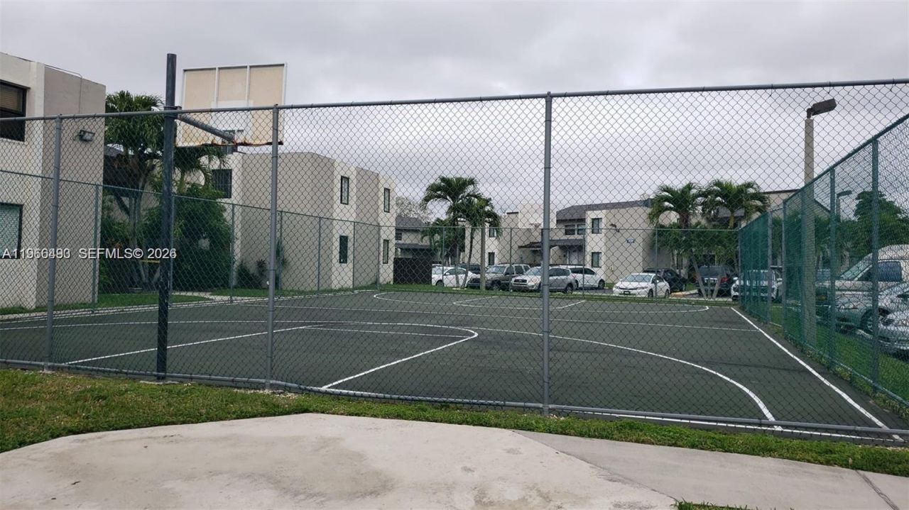 10221 Fontainebleau Blvd, Unit 203, Miami, FL 33172 Photo