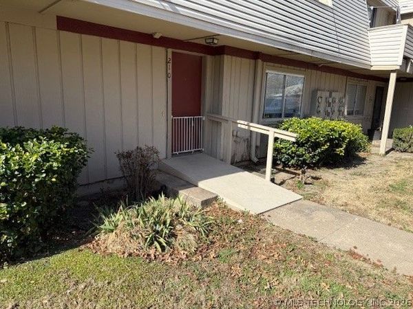 6618 S Zunis Avenue, Unit 210, Tulsa, OK 74136