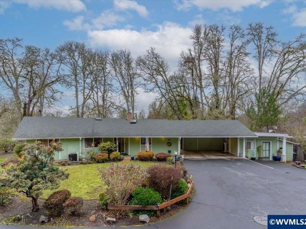 989 SW Hunter St, Dallas, OR 97338