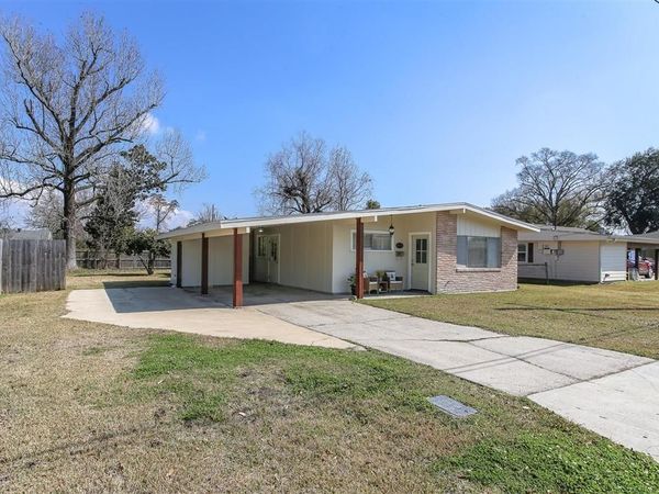 4419 Oaklawn Drive, Lake Charles, LA 70605