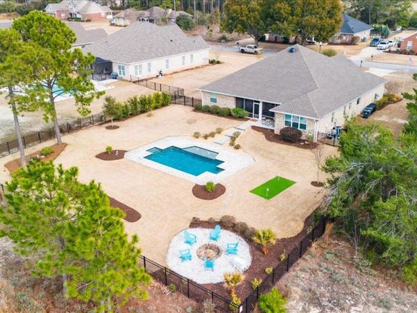 513 W Club House Drive, Freeport, FL 32439