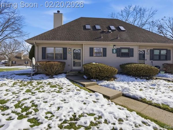24642 Primrose Lane, Southfield, MI 48033