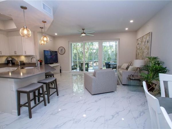 244 Indies DR E, Unit 101, NAPLES, FL 34114