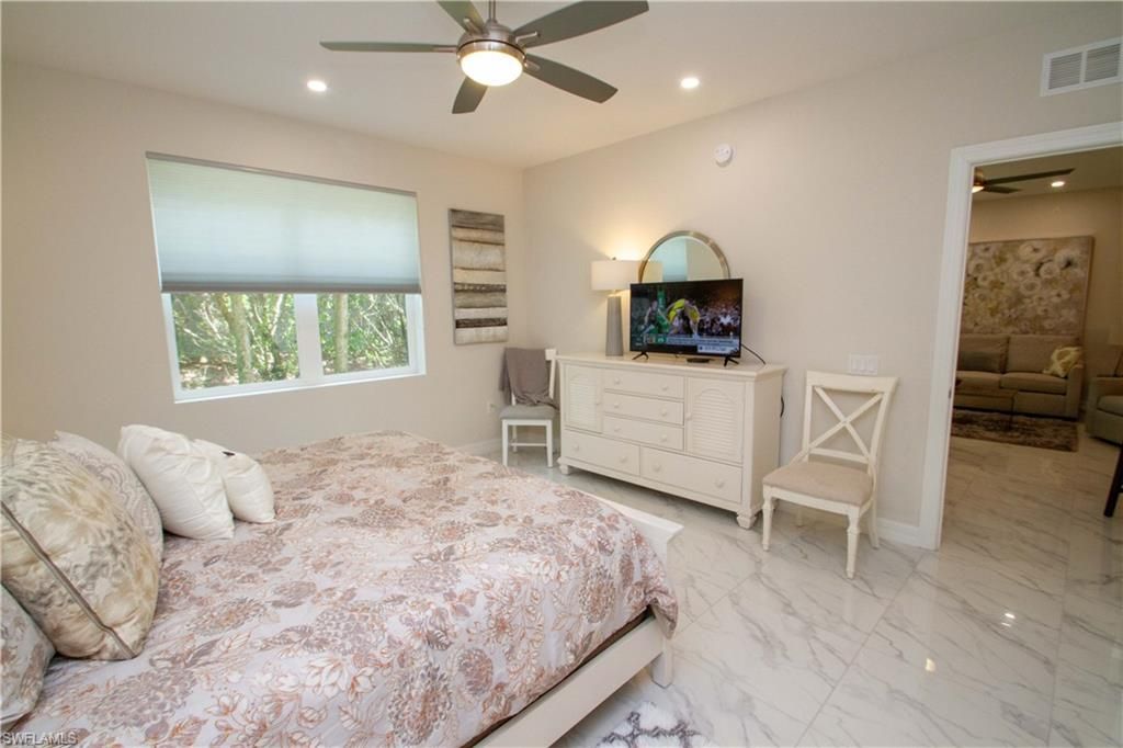 244 Indies Dr E, Unit 101, Naples, FL 34114 Photo