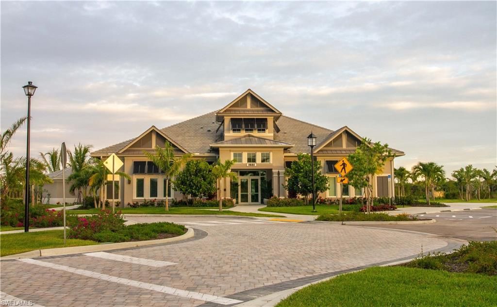 244 Indies Dr E, Unit 101, Naples, FL 34114 Photo